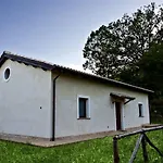 Farm stay Borgo Serafino